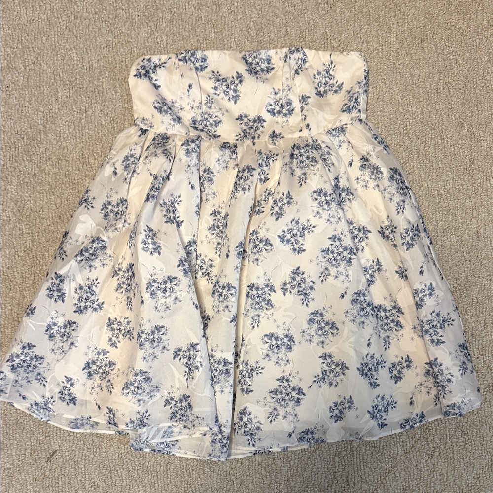 American Threads Cream and Blue Floral Babydoll  Mini Dress